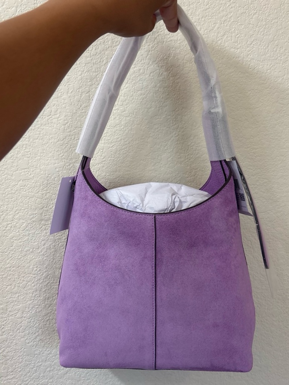 BNWT Kate Spade Suede 454 Shoulder Bag in the color Wisteria - Picture 3 of 7